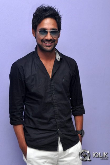 Nuvvala-Nenila-Movie-Show-Press-Meet